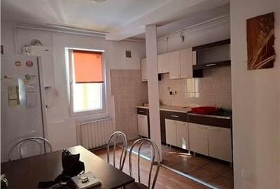 Apartament cu 4 camere în Cornișa