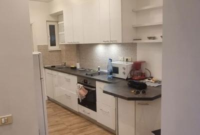 Apartament cu 2 camere semidecomandat, mobilat în Cișmigiu