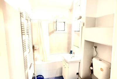 Apartament cu 2 camere semidecomandat în Complex Studențesc