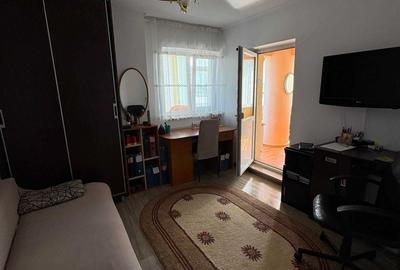 Apartament cu 3 camere decomandat în Rolast - 2