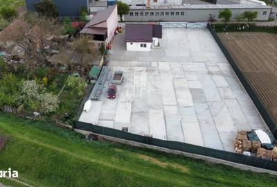Teren de 1700 mp, în Central