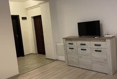 Garsonieră semidecomandată în Central