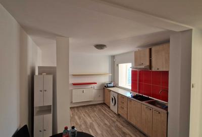Apartament cu 2 camere semidecomandat în Iancului
