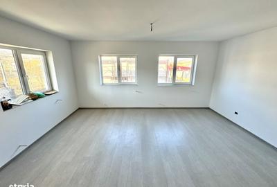 Casă cu 4 camere în Bucium