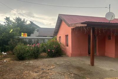 Casă cu Teren 1000 Mp în Grecii de Jos