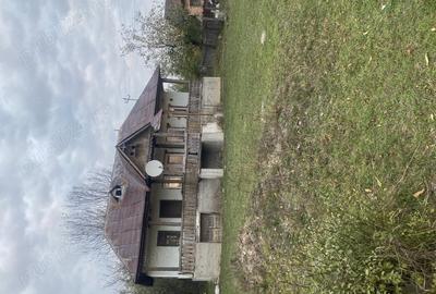 Casă cu 3 camere în Central