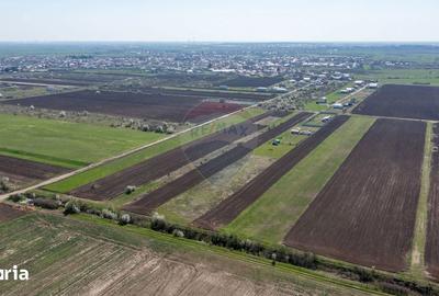 Teren de 500 mp, în Săbăreni