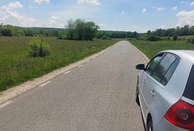 Teren de 8000 mp, în Felcheriu - 2