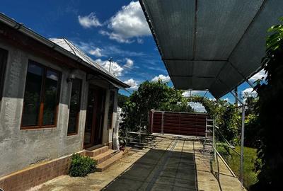 Casă cu 2 camere cu Teren 1800 Mp în Slava Rusă