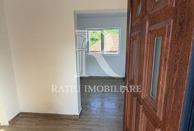 Casă cu 2 camere în Stracoș - 9