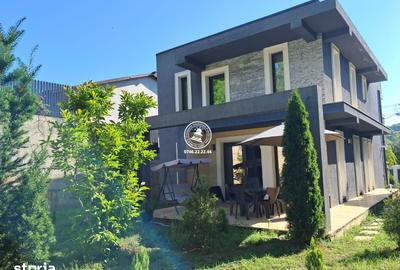 Casă cu 3 camere cu Teren 450 Mp în Podul de Fier