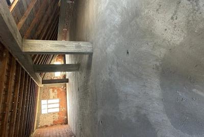 Casă cu Teren 12000 Mp în Chitila