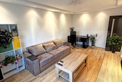 Apartament cu 2 camere decomandat, mobilat în Central