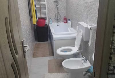 Apartament cu 3 camere decomandat în Ultracentral