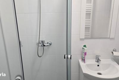Spațiu comercial, de 20 mp, în Central - 3