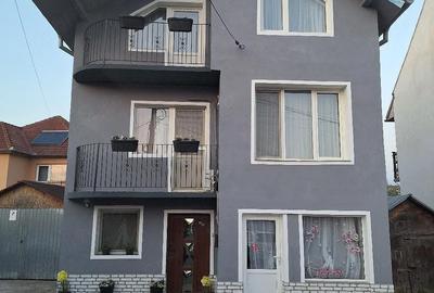 Casă în Central - 1