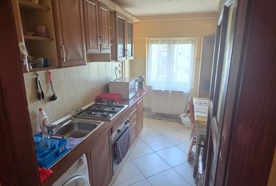 Apartament cu 3 camere decomandat în Micro 17 - 2