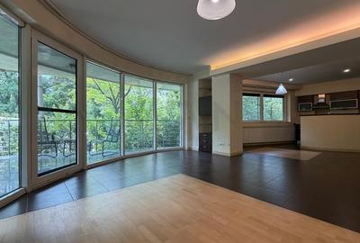 Apartament cu 4 camere decomandat, mobilat în Herăstrău