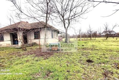 Casă individuală cu 2 camere cu Canalizare în Central - 3