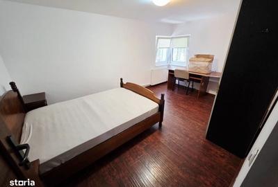 Apartament cu 3 camere în Piața Unirii