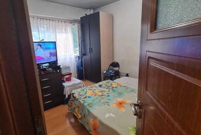 Apartament cu 3 camere decomandat în Sebastian