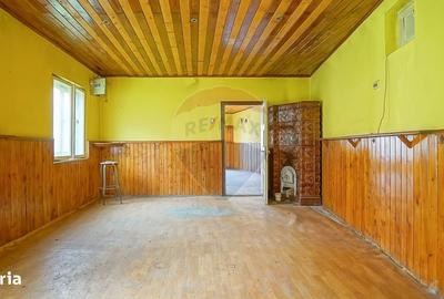 Casă cu 4 camere în Purcăreni - 14