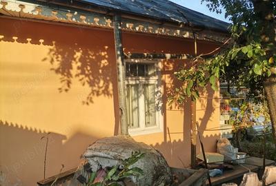 Casă cu 2 camere în Huși - 3