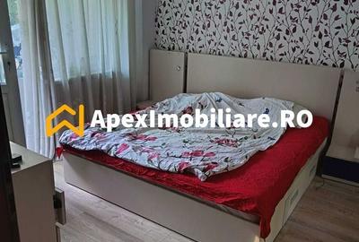Apartament cu 3 camere decomandat în Apărătorii Patriei
