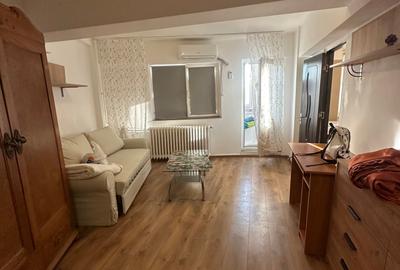 Garsonieră semidecomandată în Moșilor - 1