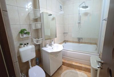 Apartament cu 3 camere decomandat în Central - 8