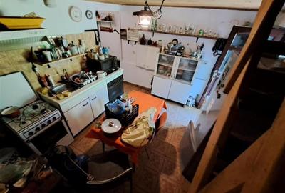Casă individuală cu 7 camere cu Teren 1660 Mp în Pietroasa - 13