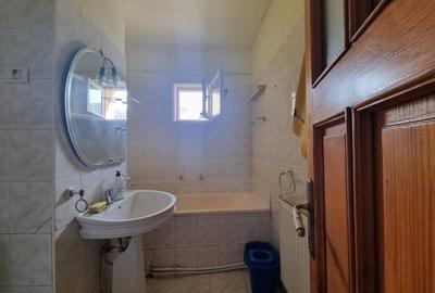 Apartament cu 3 camere decomandat, mobilat în Central - 8
