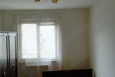 Apartament cu 3 camere semidecomandat în Central - 1