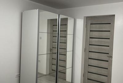 Casă cu 4 camere cu Teren 3250 Mp în Olari - 2