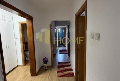 Apartament cu 4 camere decomandat în Republicii