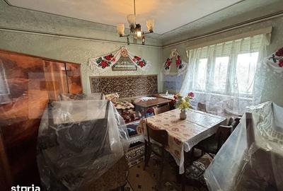 Casă cu 4 camere cu Teren 1000 Mp în Central - 7