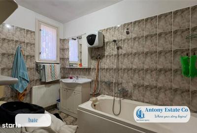 Casă cu 4 camere cu Teren 5300 Mp în Central - 5