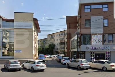 Apartament cu 2 camere semidecomandat, mobilat în Central
