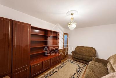 Apartament cu 3 camere decomandat, mobilat în Lipovei
