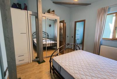 Casă individuală cu 6 camere decomandat cu Canalizare în 13 Septembrie - 15