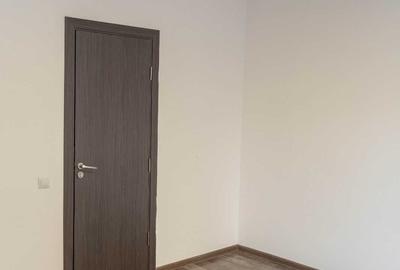 Apartament cu 4 camere decomandat în Noua - 4