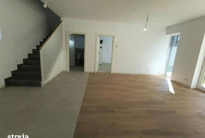 Apartament cu 4 camere decomandat în Central - 2