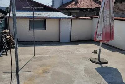 Casă cu 4 camere cu Teren 280 Mp în Piața Nouă - 6