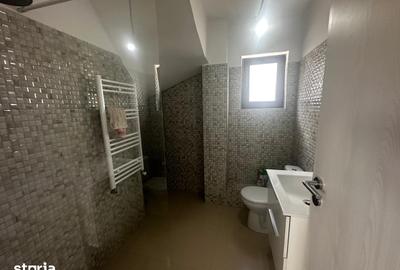 Casă cu 3 camere cu Teren 250 Mp în Central - 3