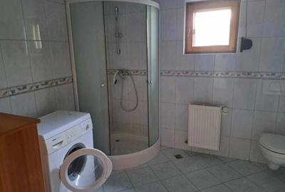 Casă cu 5 camere cu Teren 500 Mp în Trivale