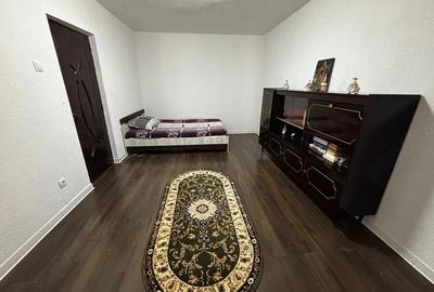 Apartament cu 2 camere decomandat în Ostroveni