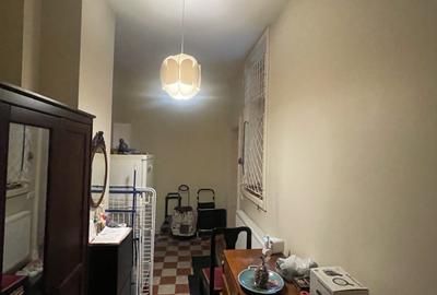 Apartament cu 4 camere decomandat în Capitale - 6