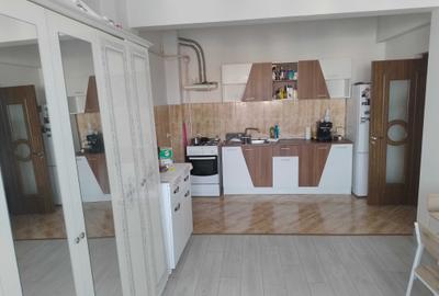 Apartament cu 2 camere semidecomandat în Exterior Vest