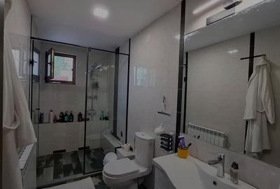 Casă cu 7 camere cu Teren 960 Mp în Câmpineanca - 1