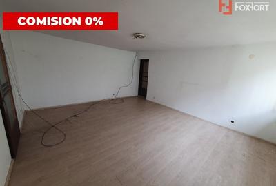 Birou, de 52 mp, în Complex Studențesc - 4